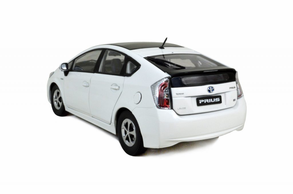 Toyota Prius 2012 1/18 Scale Diecast Model Car Wholesale Paudi Model