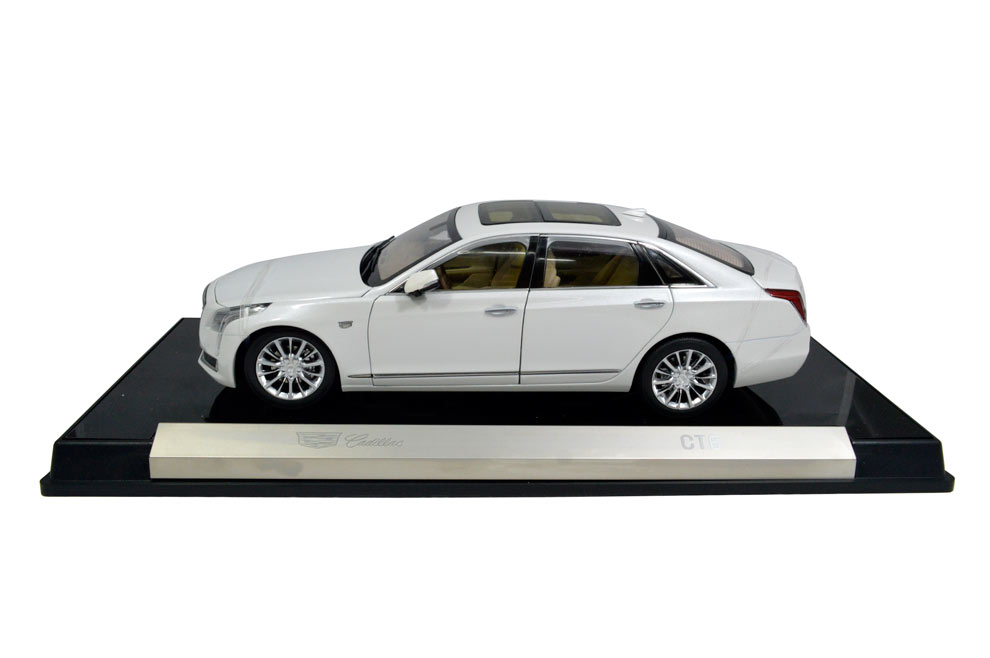 キャデラックCT6 1/18スケールダイキャストモデルカー - 图片 5