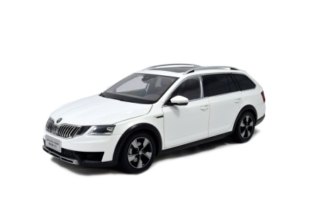 Skoda Octavia Combi 2017 1/18スケールダイキャストモデルカー