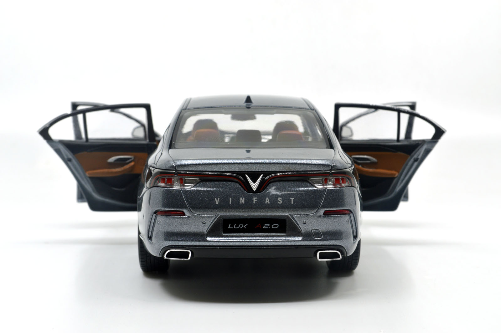 VINFAST-LUX-A2.0-SEDAN_12