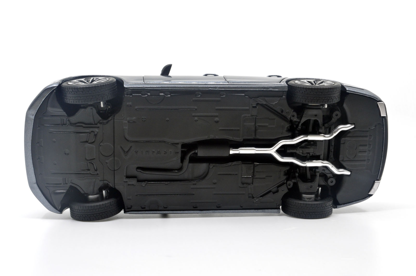 VINFAST-LUX-A2.0-SEDAN_17