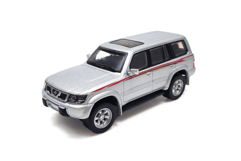 Modèle Réduit Nissan Patrol Y61 1998 à L'échelle 1:64 - Diecast De Paudi, SUV De Collection