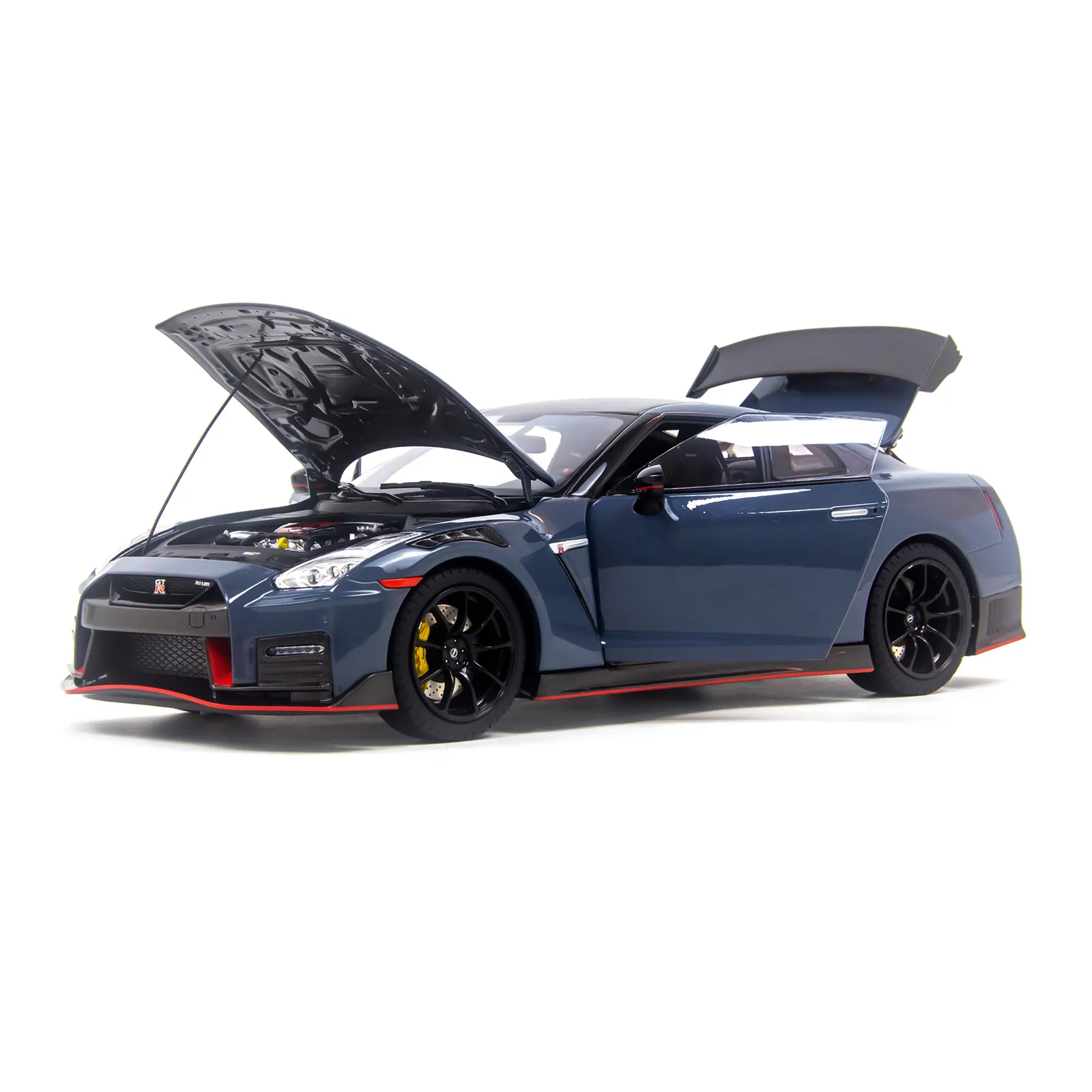 1:18 Nissan GT-R Nismo R35 2022 Detailed Diecast Model Car