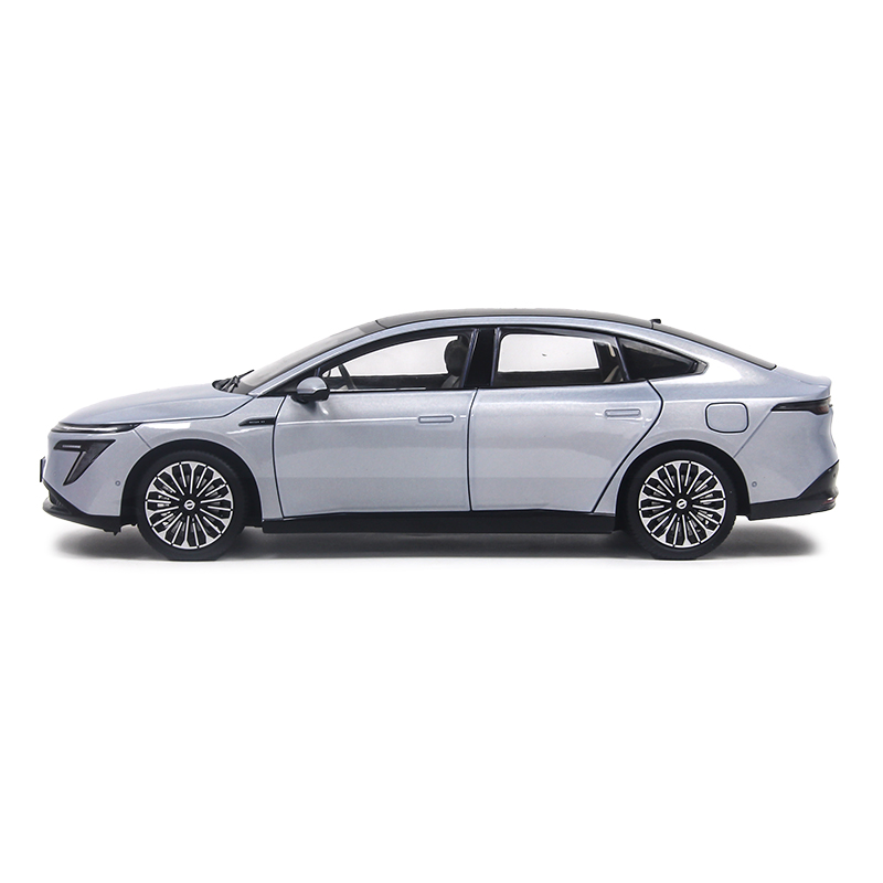 Nissan_N7_silver_02