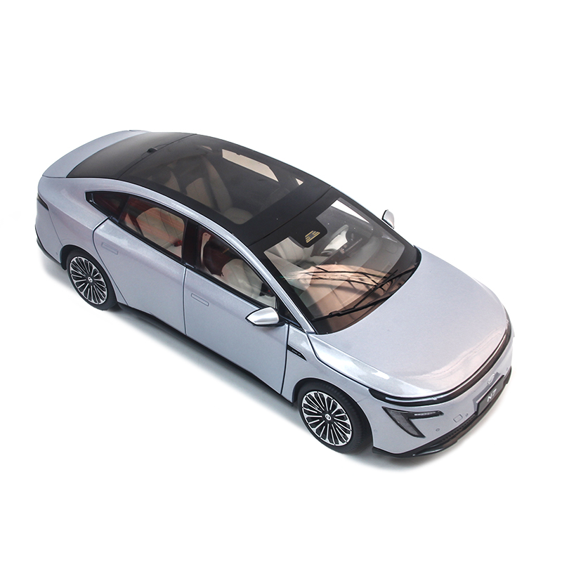 Nissan_N7_silver_15